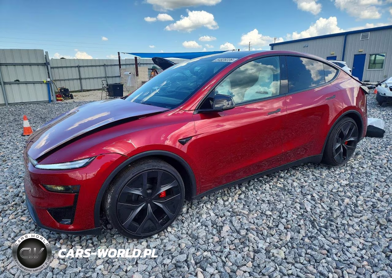 2026 Tesla Model Y VIN:7SAYGDET4TA680130 - 1