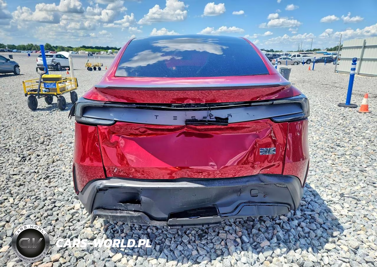 2026 Tesla Model Y VIN:7SAYGDET4TA680130 - 6