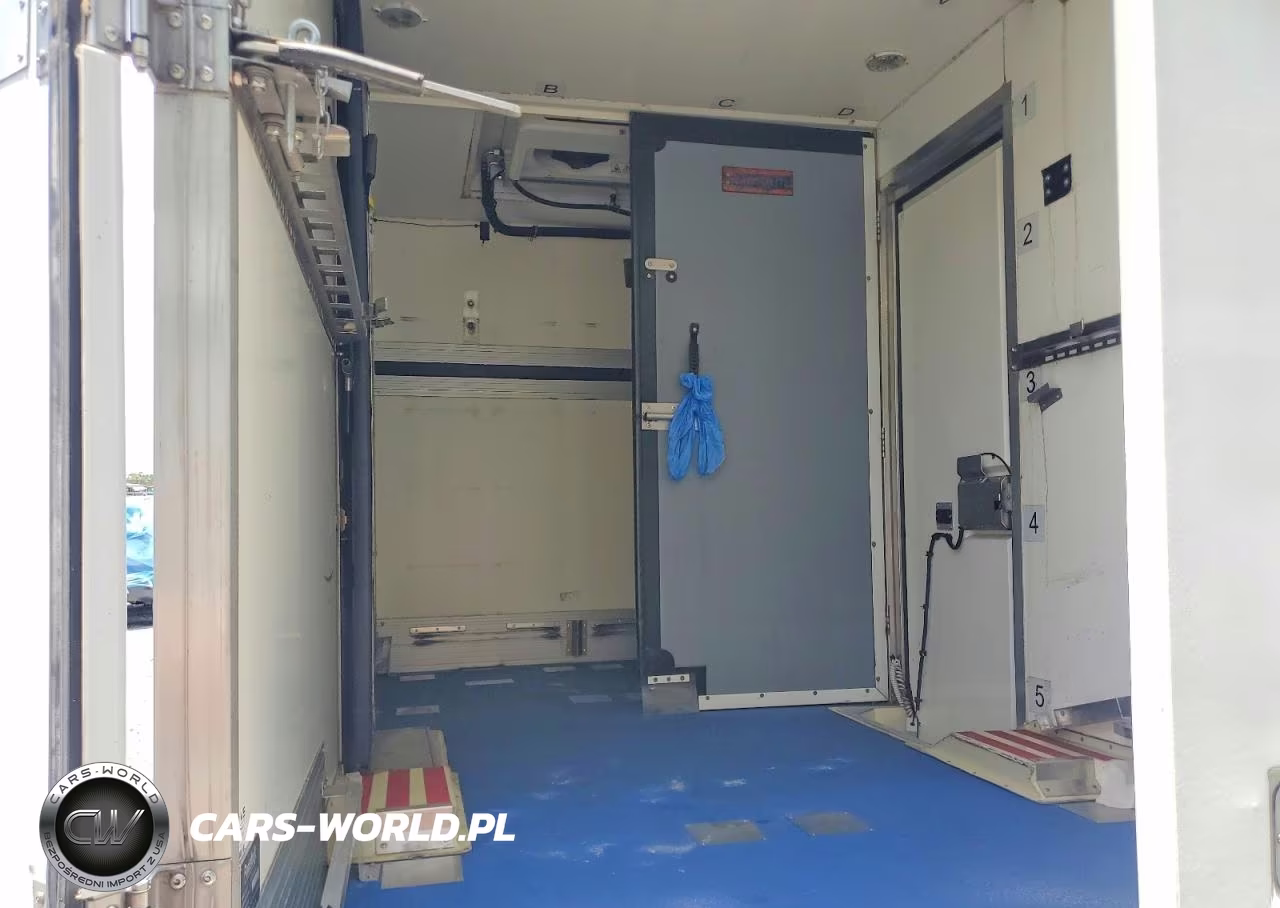 2021 Ford Transit T-350 VIN:1FDBW5Z87MKA84370 - 10