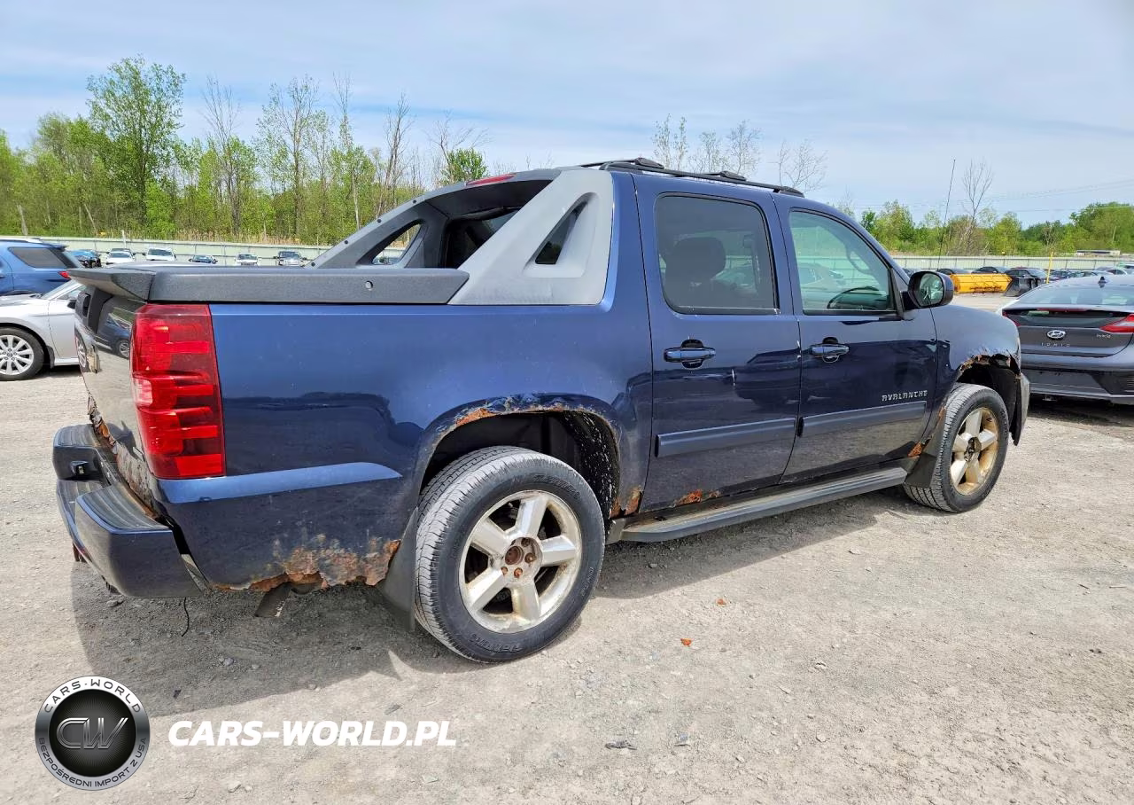 2011 Chevrolet Avalanche Ls VIN:3GNTKEE30BG106333 - 3