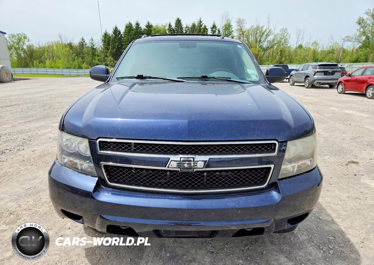 2011 Chevrolet Avalanche Ls VIN:3GNTKEE30BG106333 - 5