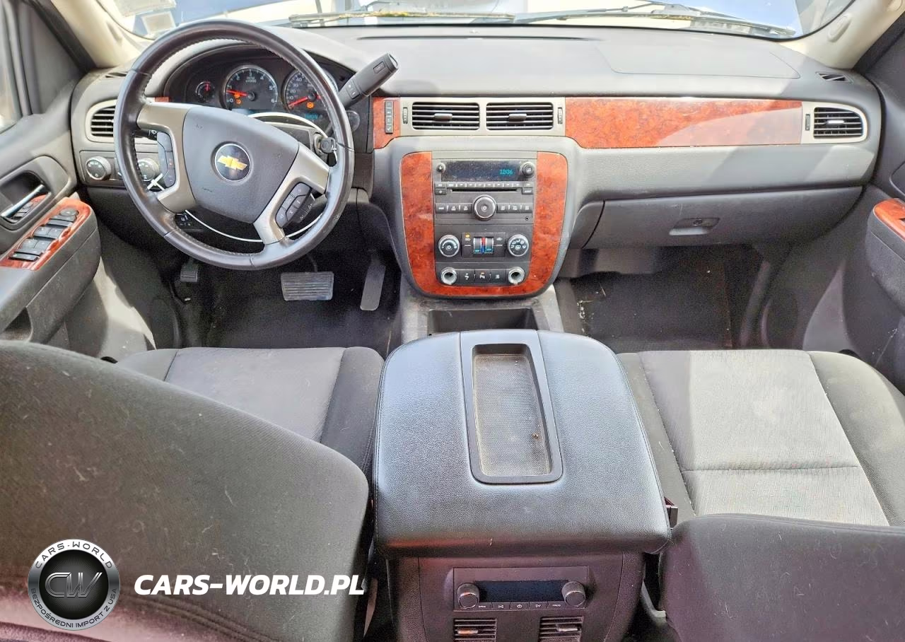 2011 Chevrolet Avalanche Ls VIN:3GNTKEE30BG106333 - 8