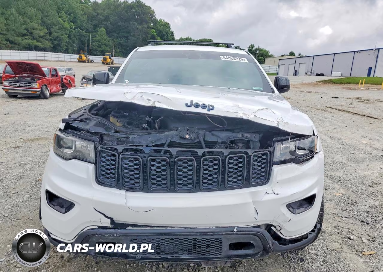 2018 Jeep Grand Cherokee Upland 4X4 VIN:1C4RJFAG6JC387558 - 5