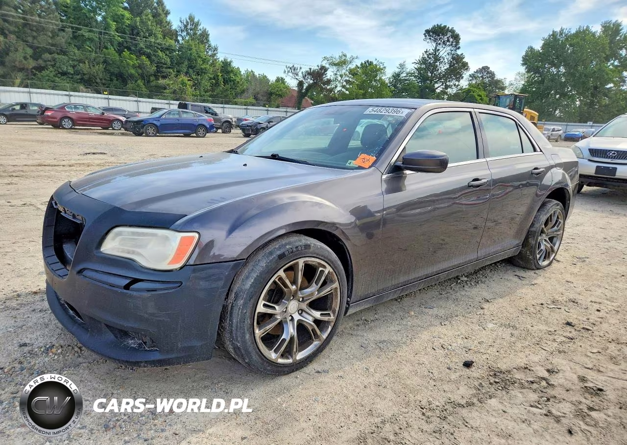 2013 Chrysler 300 – zdjęcie 1 z 12