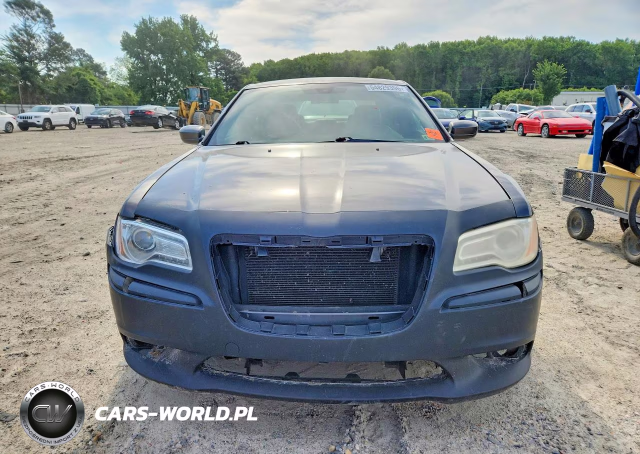 2013 Chrysler 300 VIN:2C3CCARG8DH519572 - 5