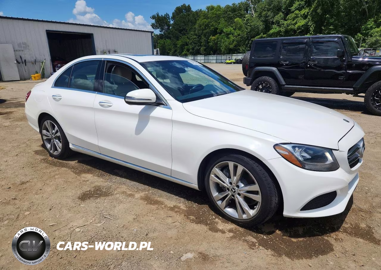 2018 Mercedes-Benz C 300 VIN:55SWF4JB5JU247726 - 4