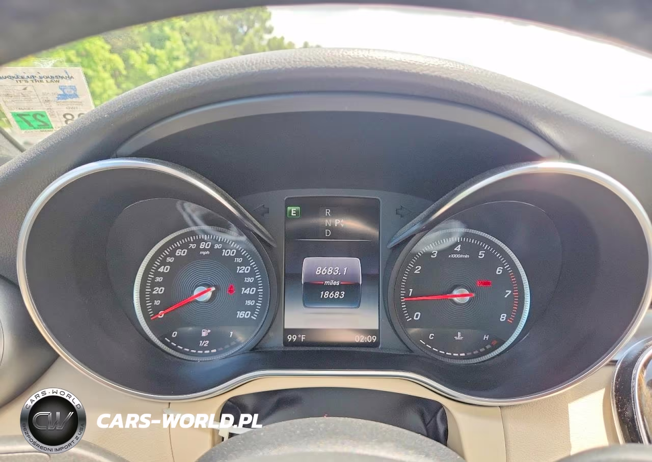 2018 Mercedes-Benz C 300 VIN:55SWF4JB5JU247726 - 9