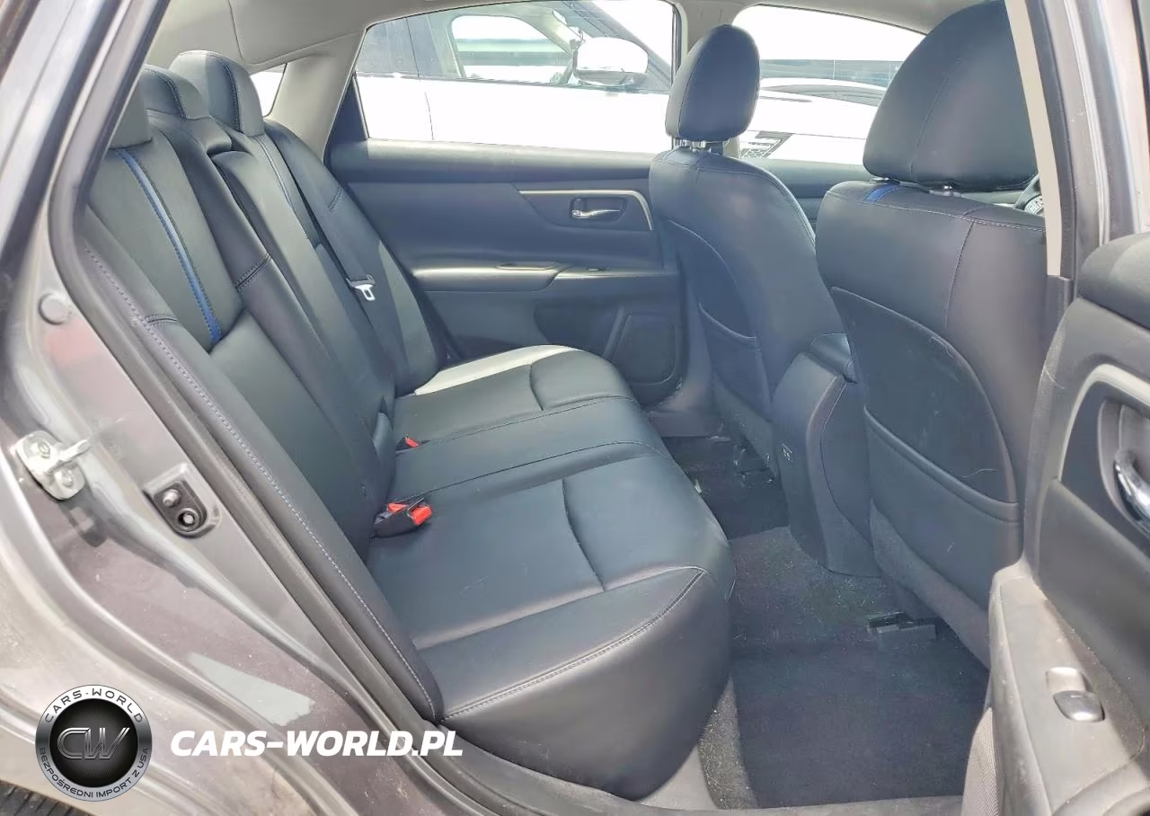 2018 Nissan Altima 2.5 Sr VIN:1N4AL3AP7JC268848 - 10