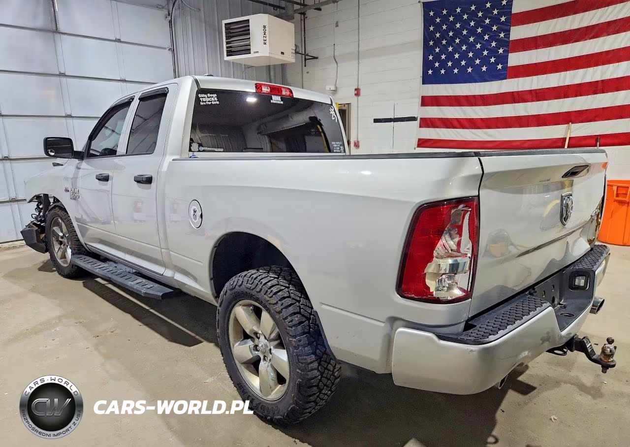 2019 Ram 1500 Classic Tradesman VIN:1C6RR7FT6KS546811 - 2