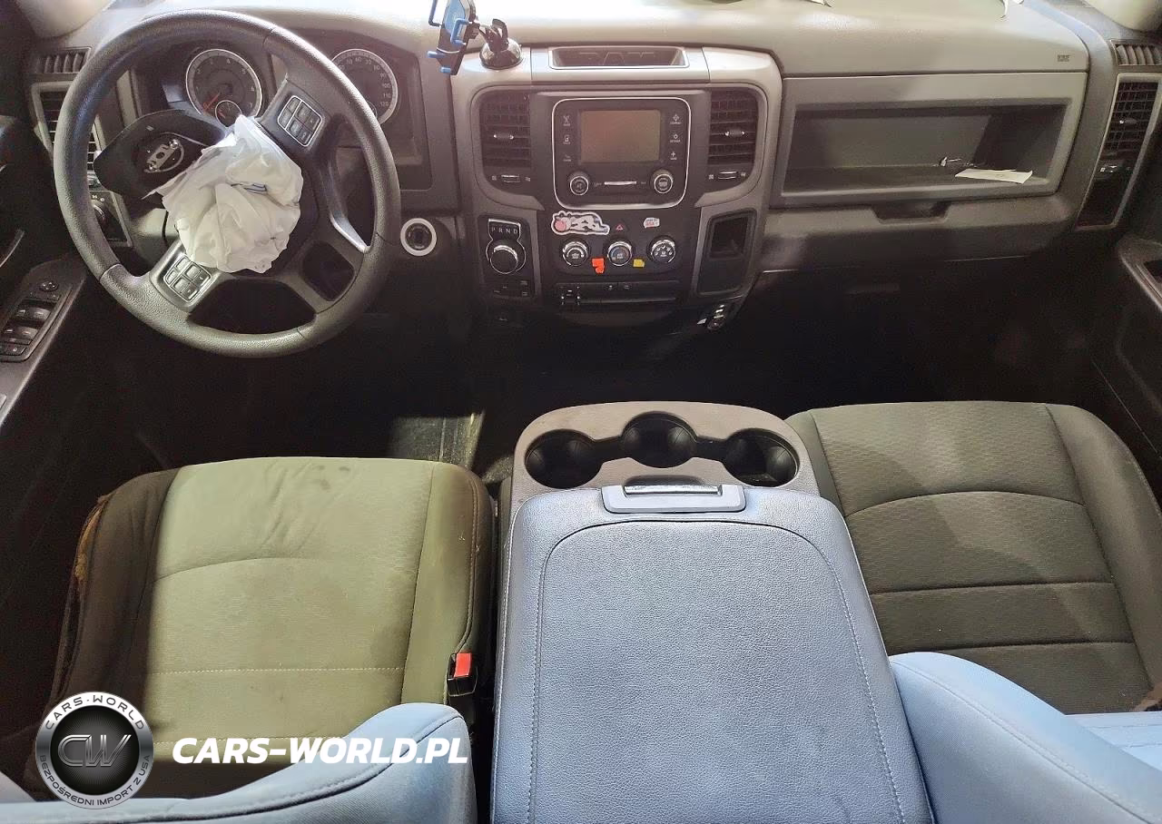 2019 Ram 1500 Classic Tradesman VIN:1C6RR7FT6KS546811 - 8