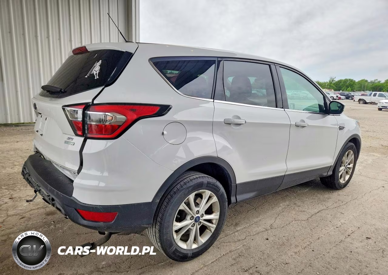 2017 Ford Escape Se VIN:1FMCU0GD1HUB90918 - 3