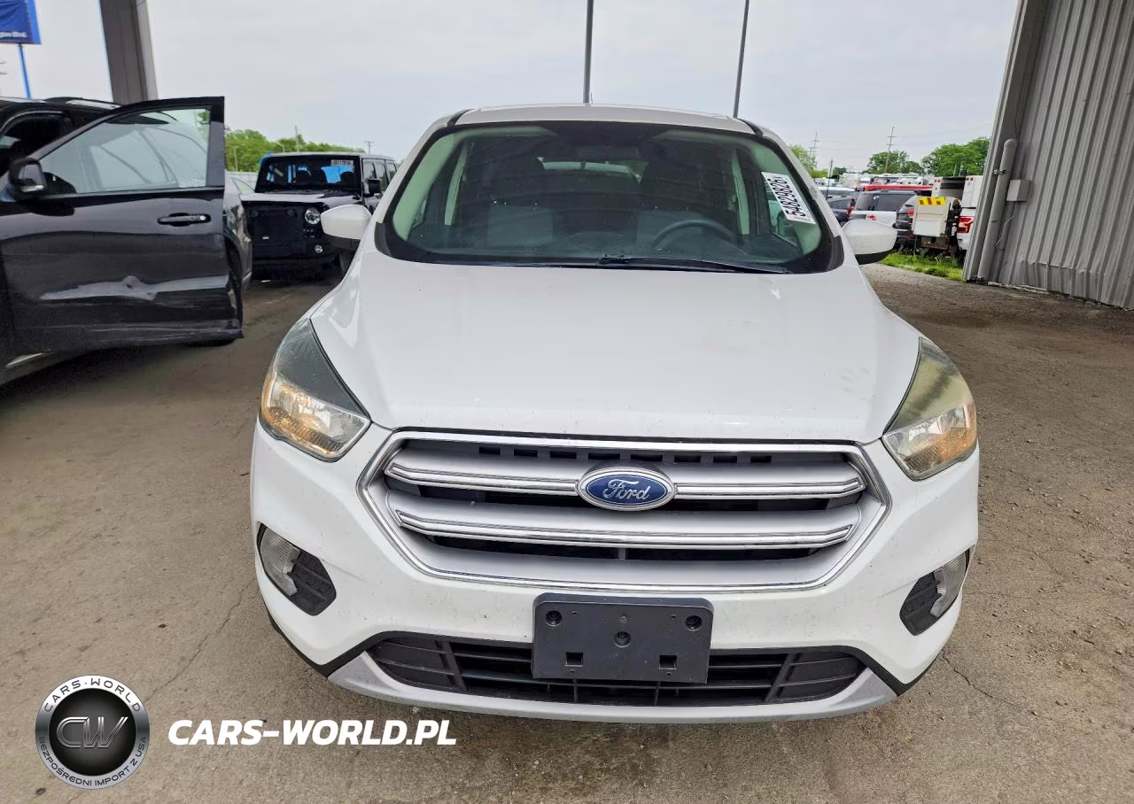 2017 Ford Escape Se VIN:1FMCU0GD1HUB90918 - 5