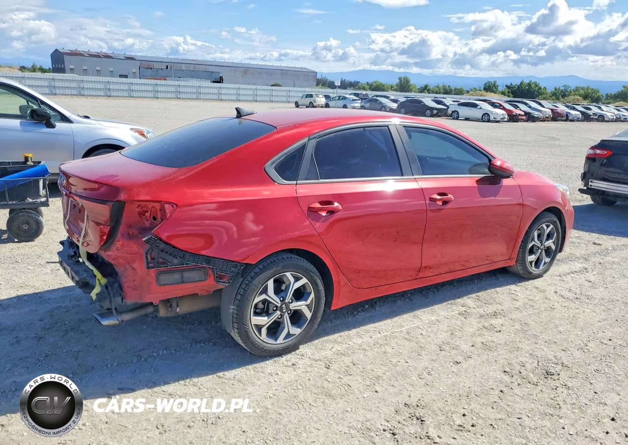 2019 Kia Forte Lxs VIN:3KPF24AD2KE050938 - 3