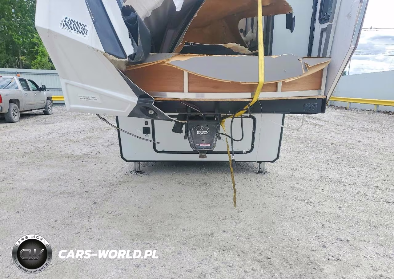 2024 Grand Design Momentum Camper VIN:573FM4630RBB01589 - 7