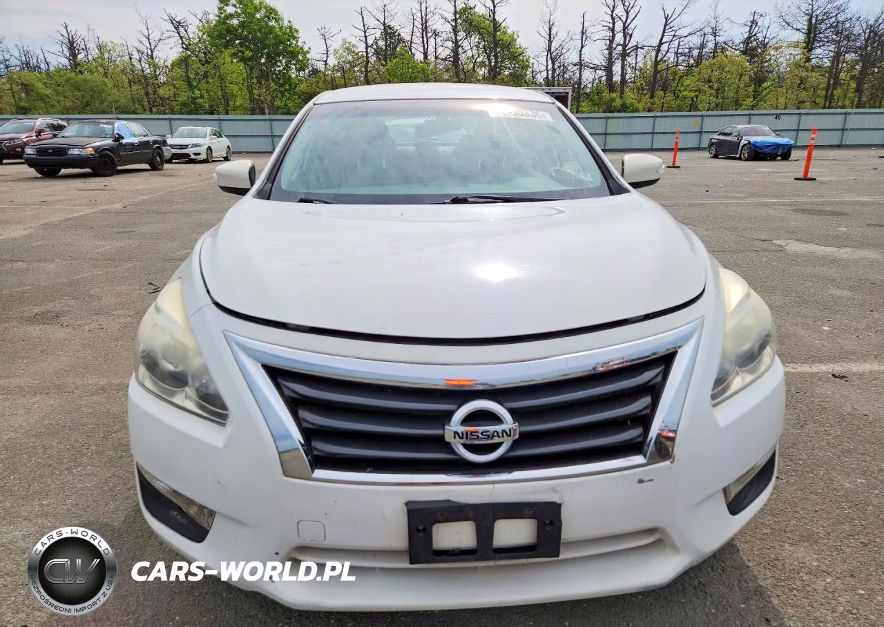 2015 Nissan Altima 2.5 S VIN:1N4AL3AP5FC253840 - 5