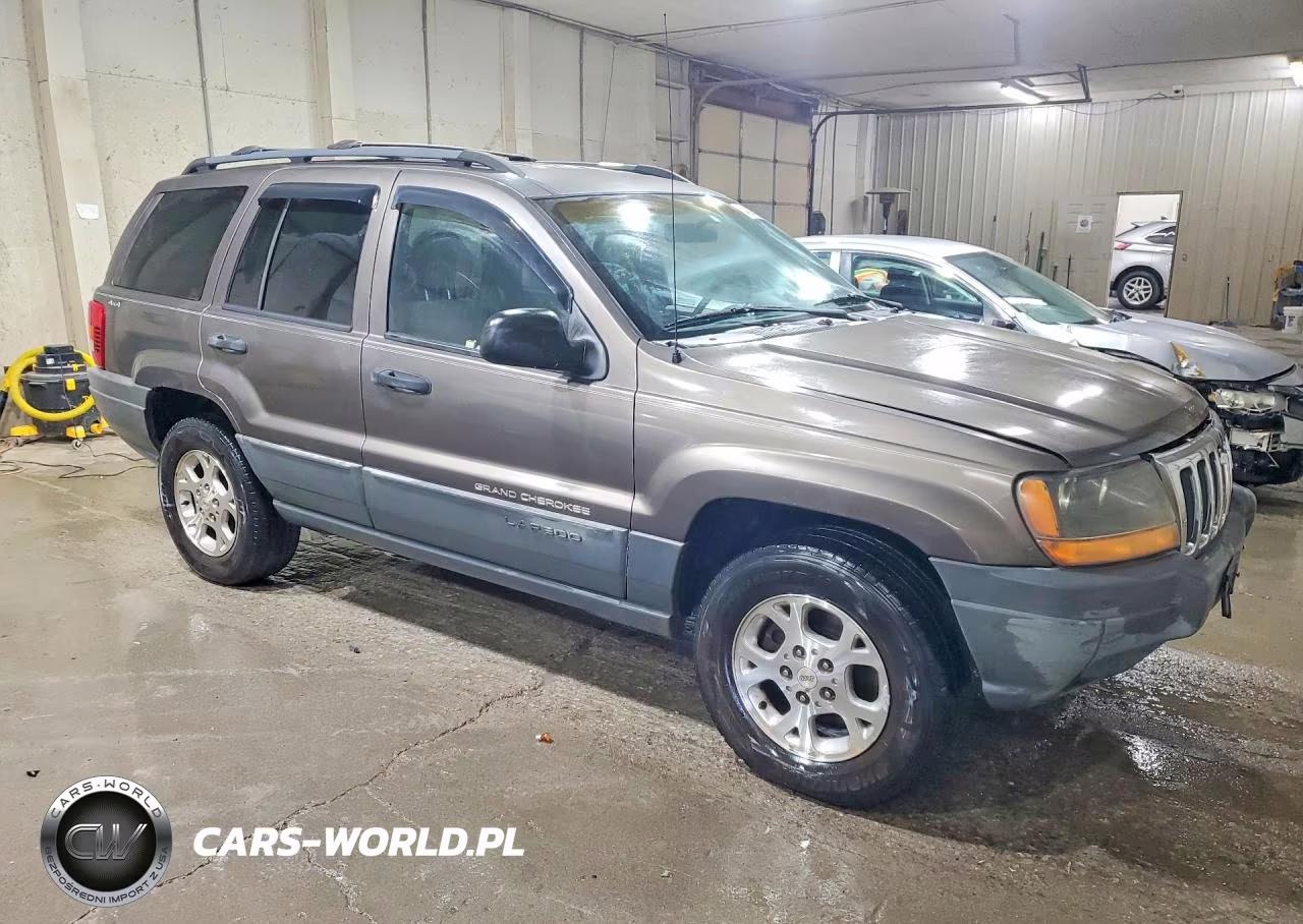 2000 Jeep Grand Cherokee Laredo VIN:1J4GW48S1YC142436 - 4