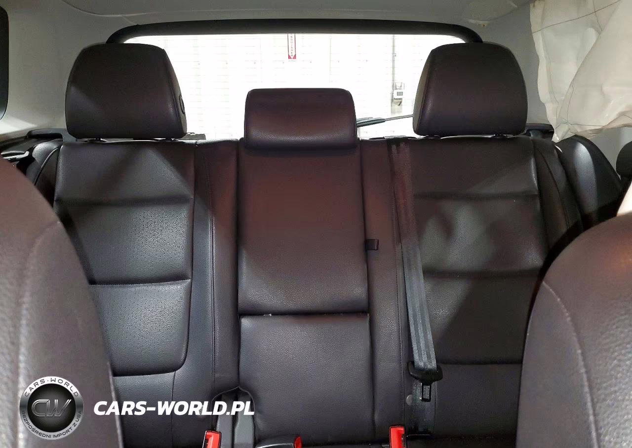2017 Volkswagen Tiguan S VIN:WVGBV7AX1HK027914 - 10