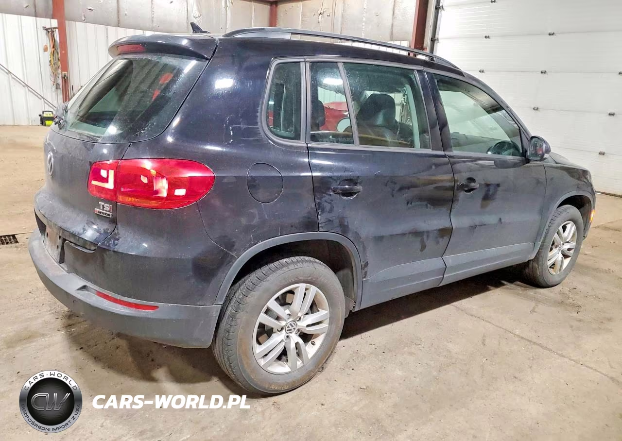 2017 Volkswagen Tiguan S VIN:WVGBV7AX1HK027914 - 3