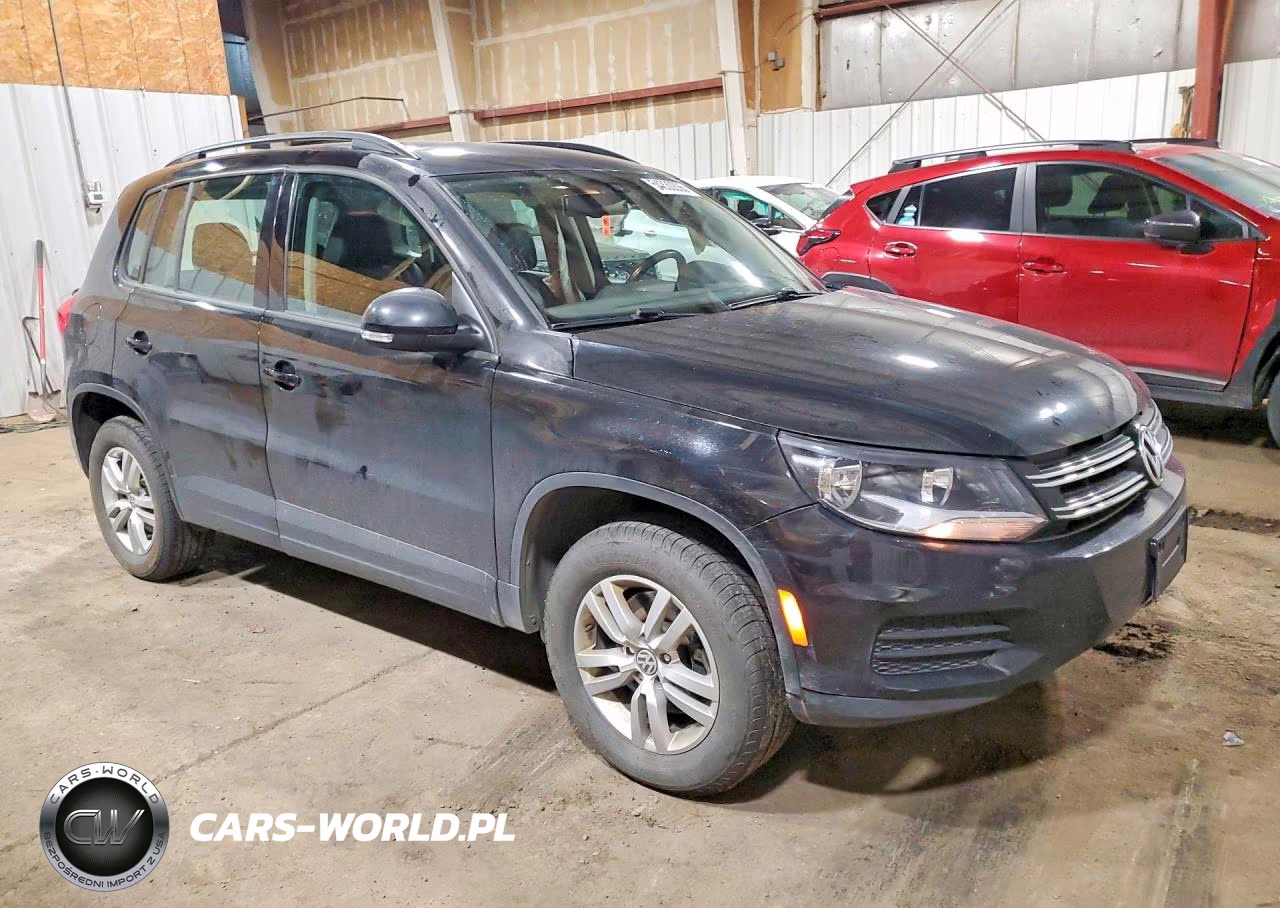 2017 Volkswagen Tiguan S VIN:WVGBV7AX1HK027914 - 4