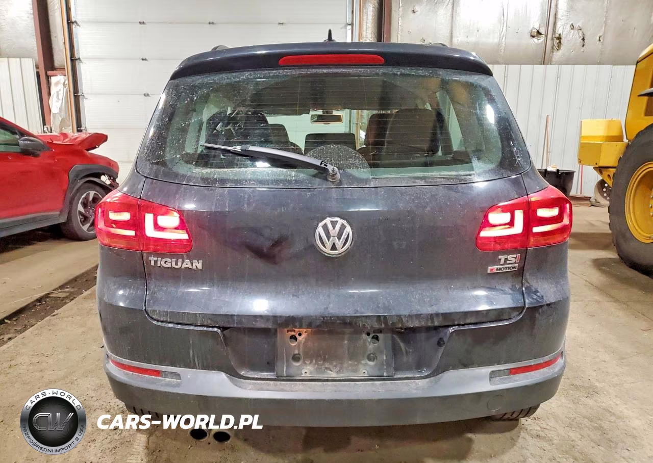 2017 Volkswagen Tiguan S VIN:WVGBV7AX1HK027914 - 6
