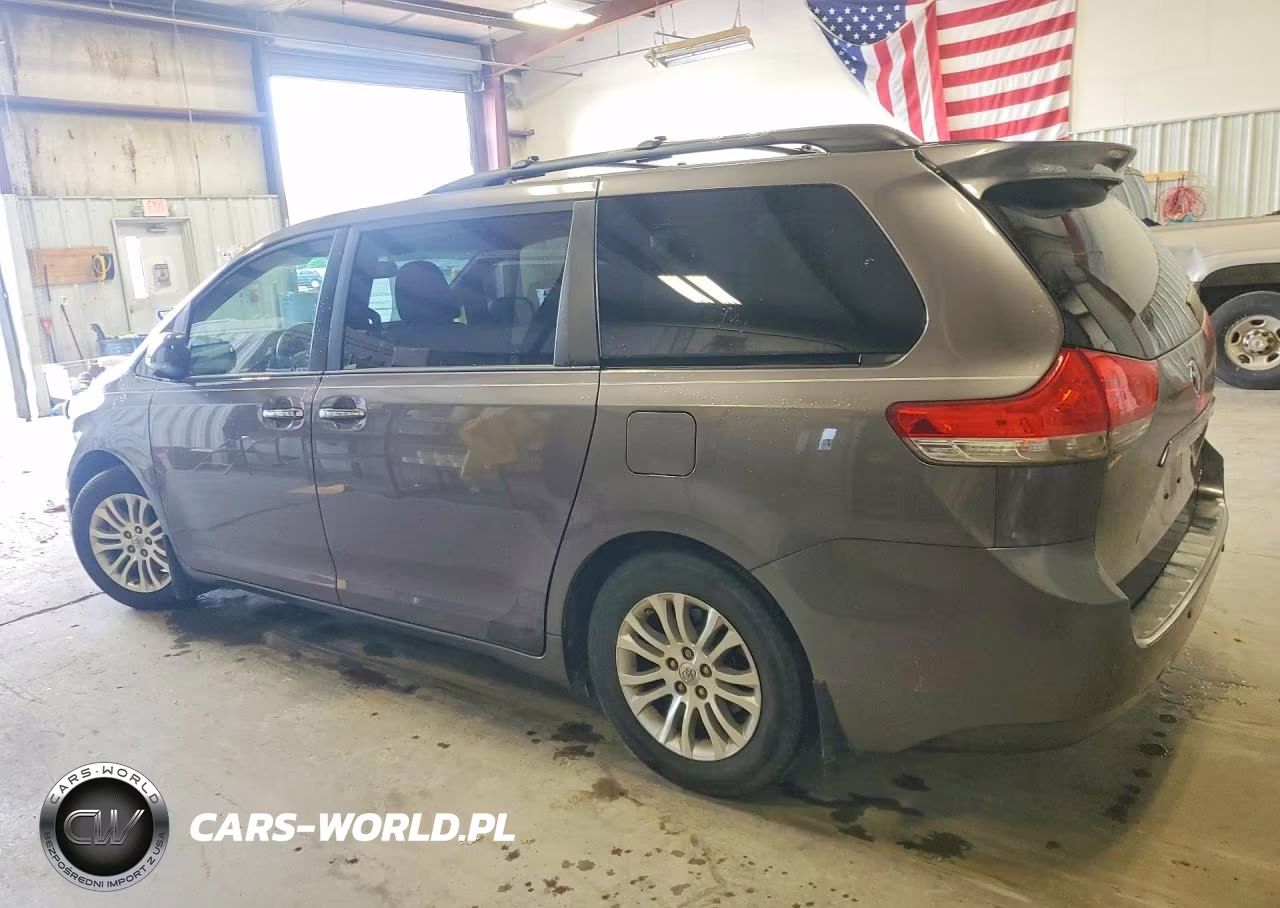 2011 Toyota Sienna Xle 8-Passenger VIN:5TDYK3DC8BS032665 - 2