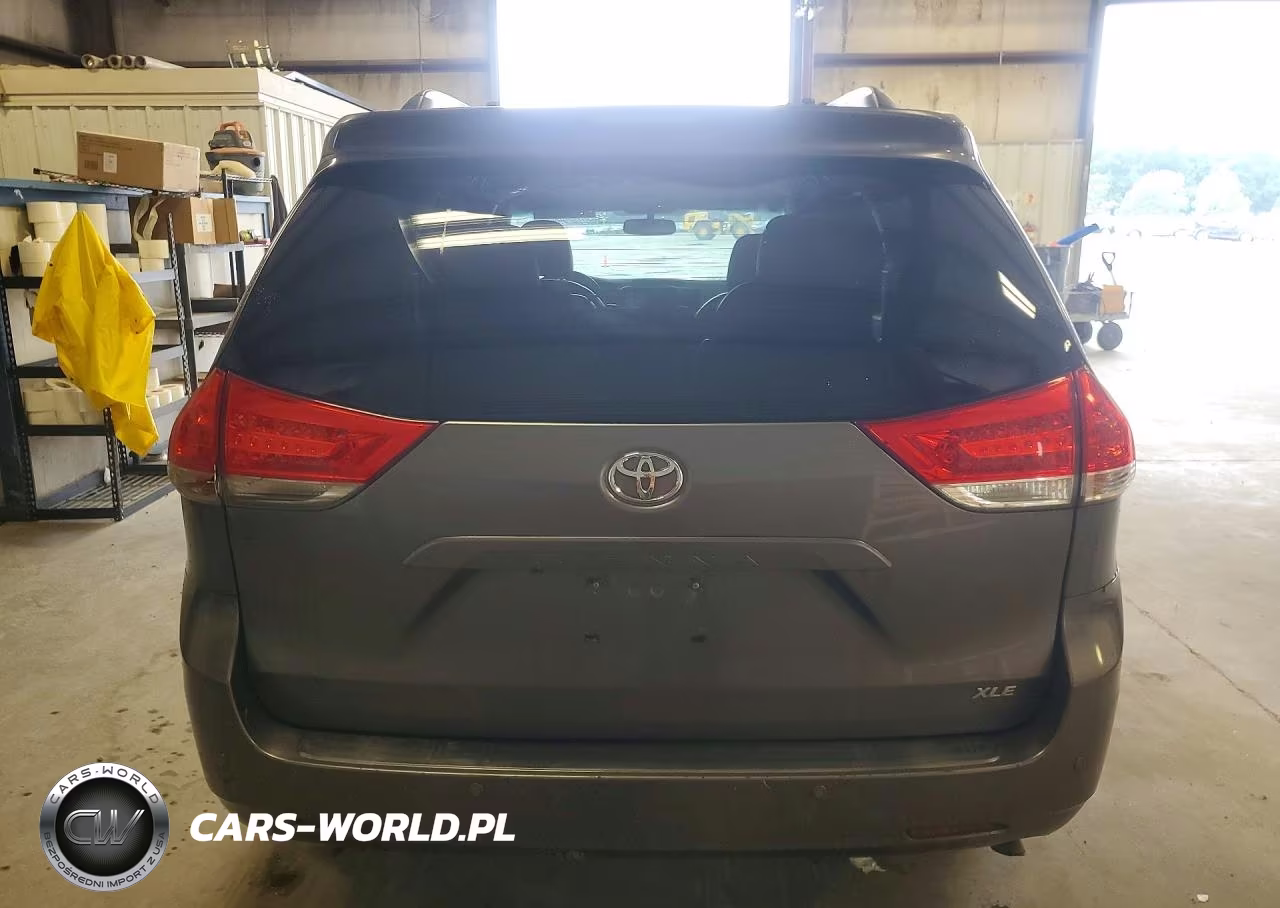 2011 Toyota Sienna Xle 8-Passenger VIN:5TDYK3DC8BS032665 - 6
