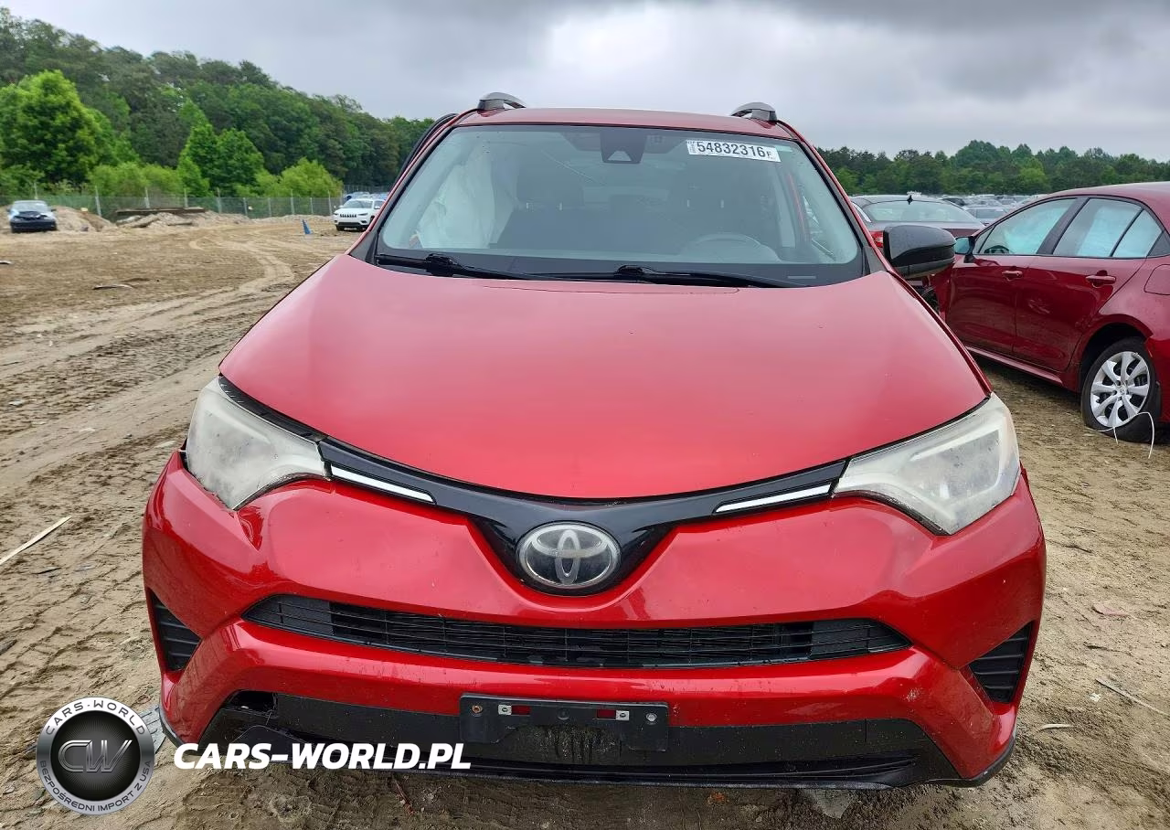 2017 Toyota Rav4 Le VIN:JTMBFREV3HJ135768 - 5