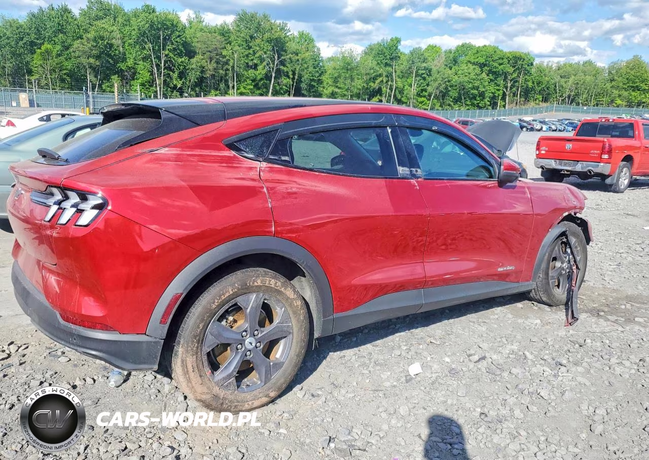 2022 Ford Mustang Mach-E Select VIN:3FMTK1SS0NMA14170 - 3