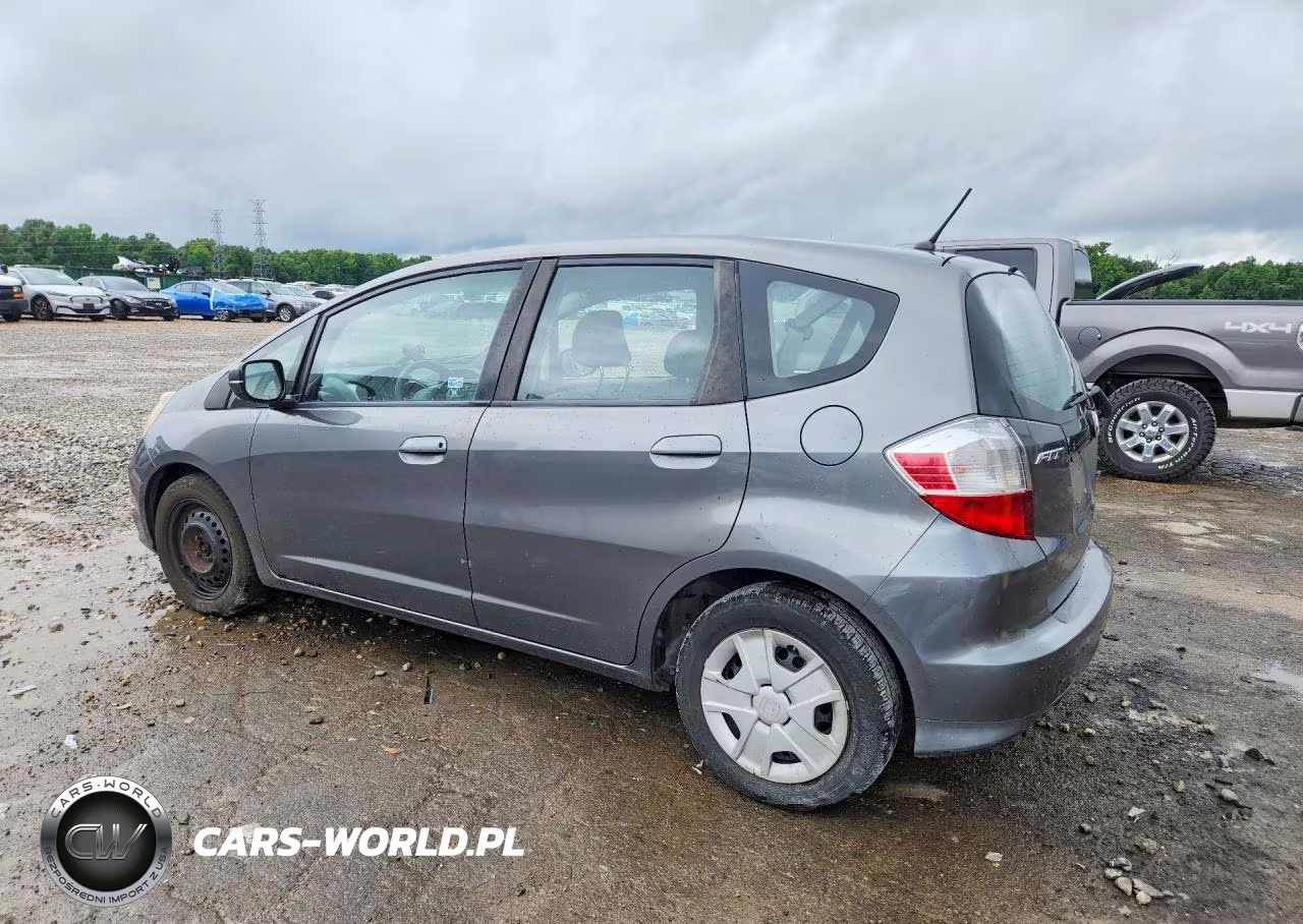 2013 Honda Fit VIN:JHMGE8H32DC008178 - 2