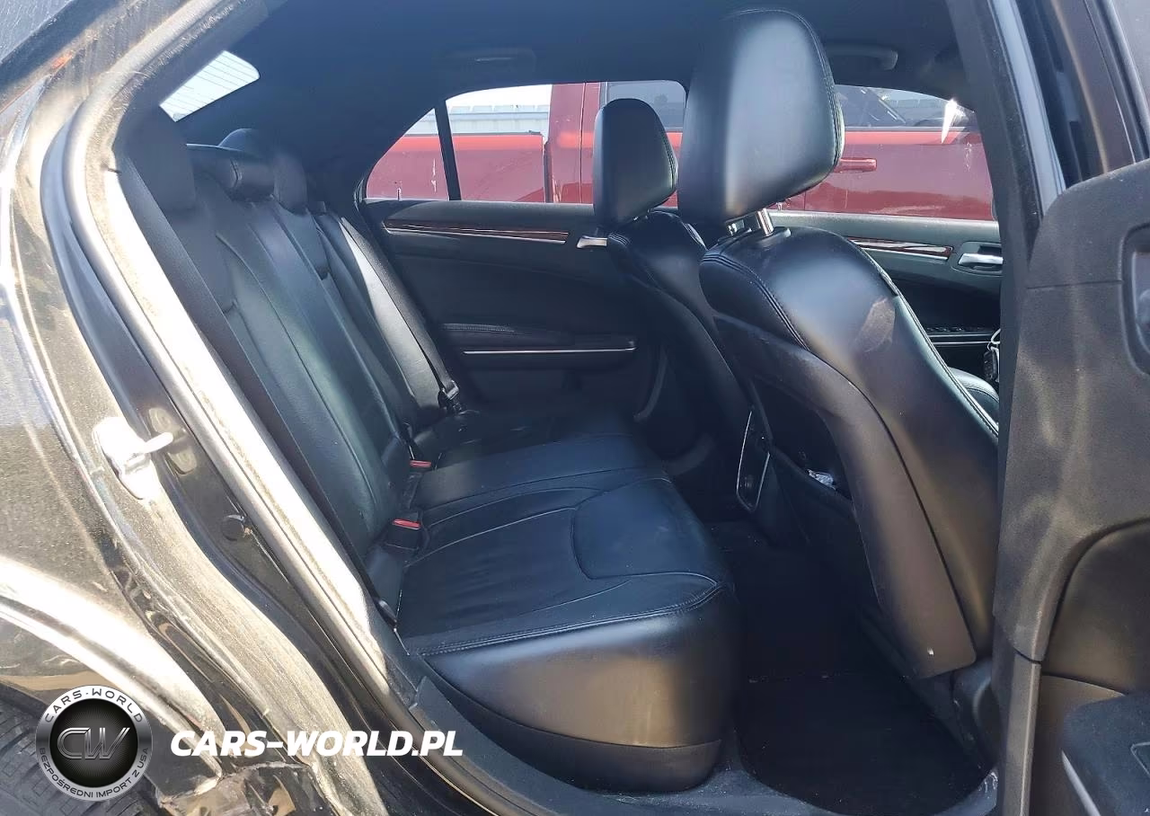 2012 Chrysler 300 Limited VIN:2C3CCACGXCH311068 - 10