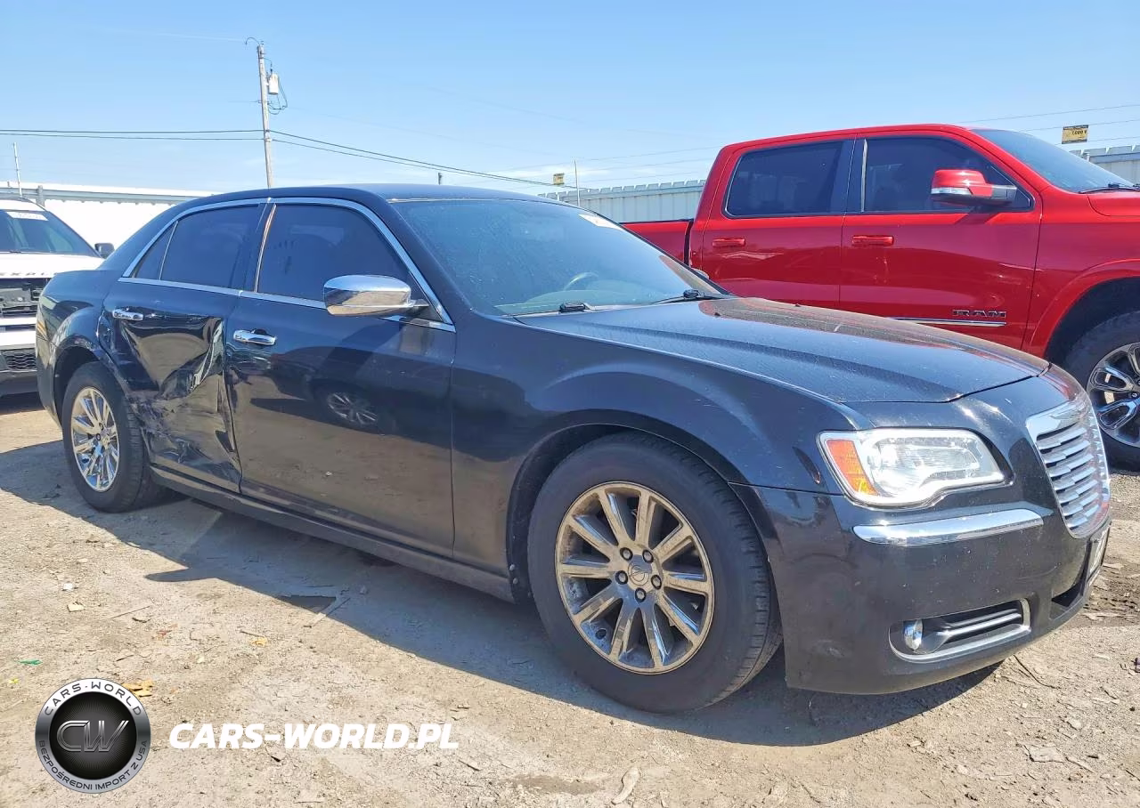 2012 Chrysler 300 Limited VIN:2C3CCACGXCH311068 - 4