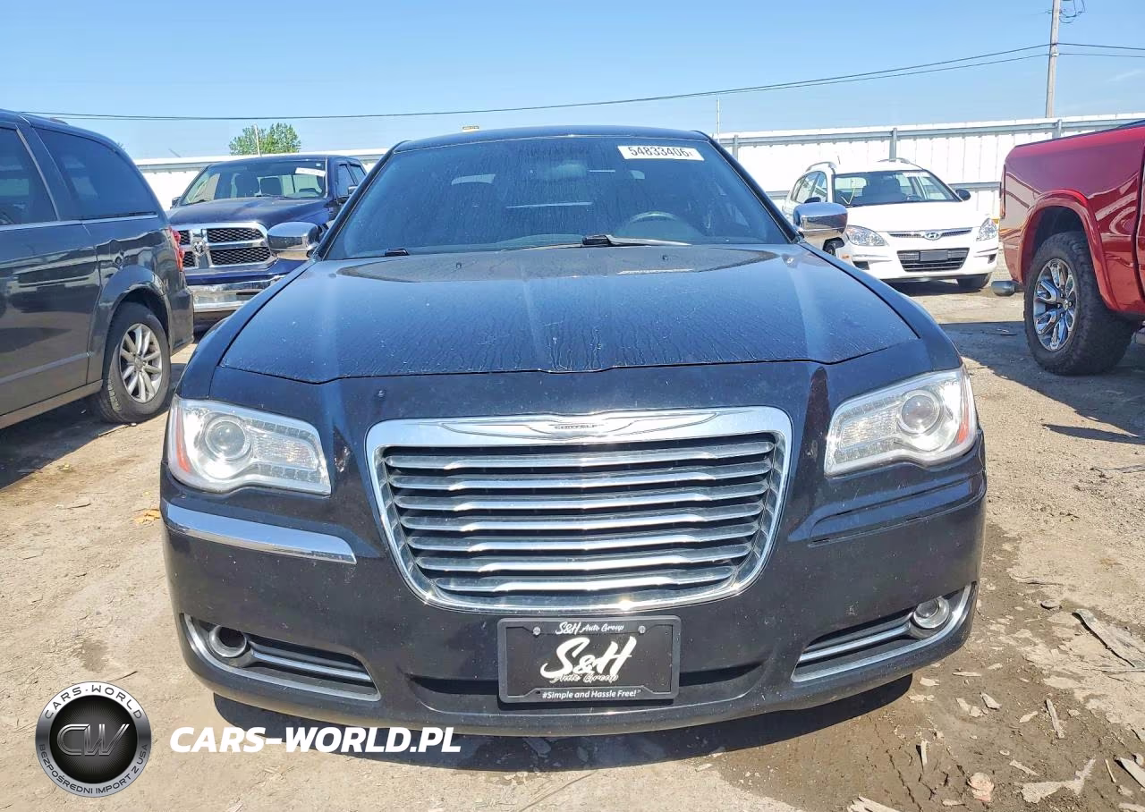 2012 Chrysler 300 Limited VIN:2C3CCACGXCH311068 - 5
