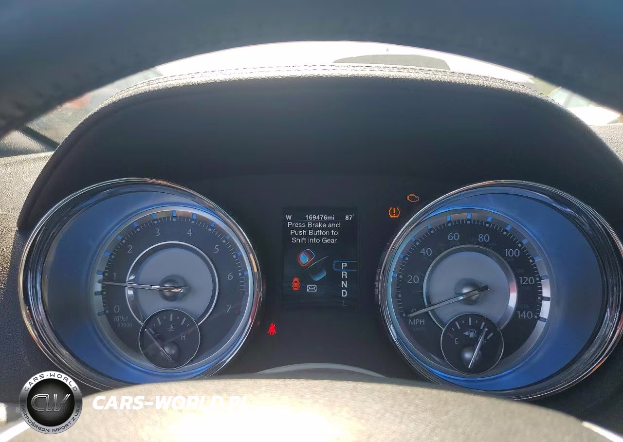 2012 Chrysler 300 Limited VIN:2C3CCACGXCH311068 - 9