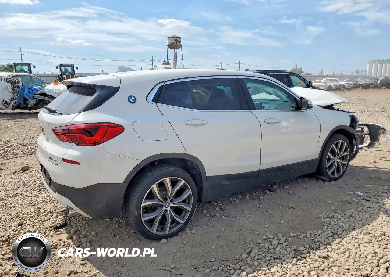 2018 BMW X2 VIN:WBXYJ5C35JEF79595 - 3