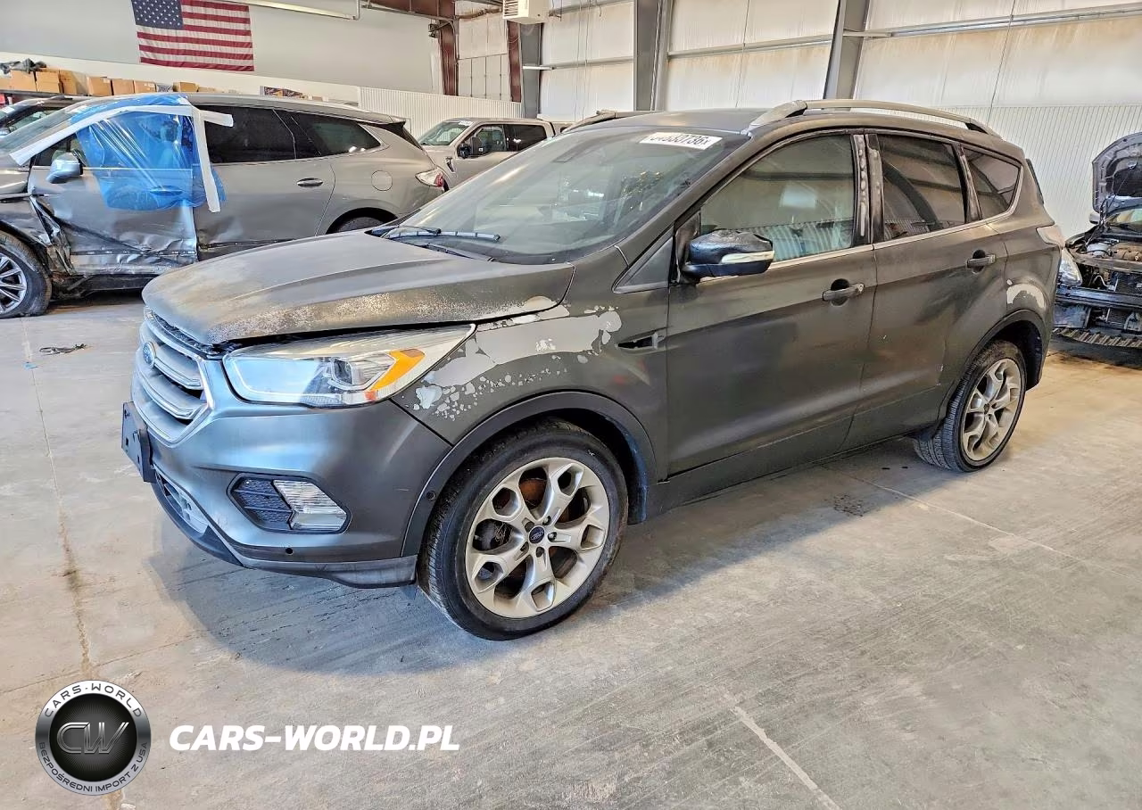 2017 Ford Escape Titanium – zdjęcie 1 z 12