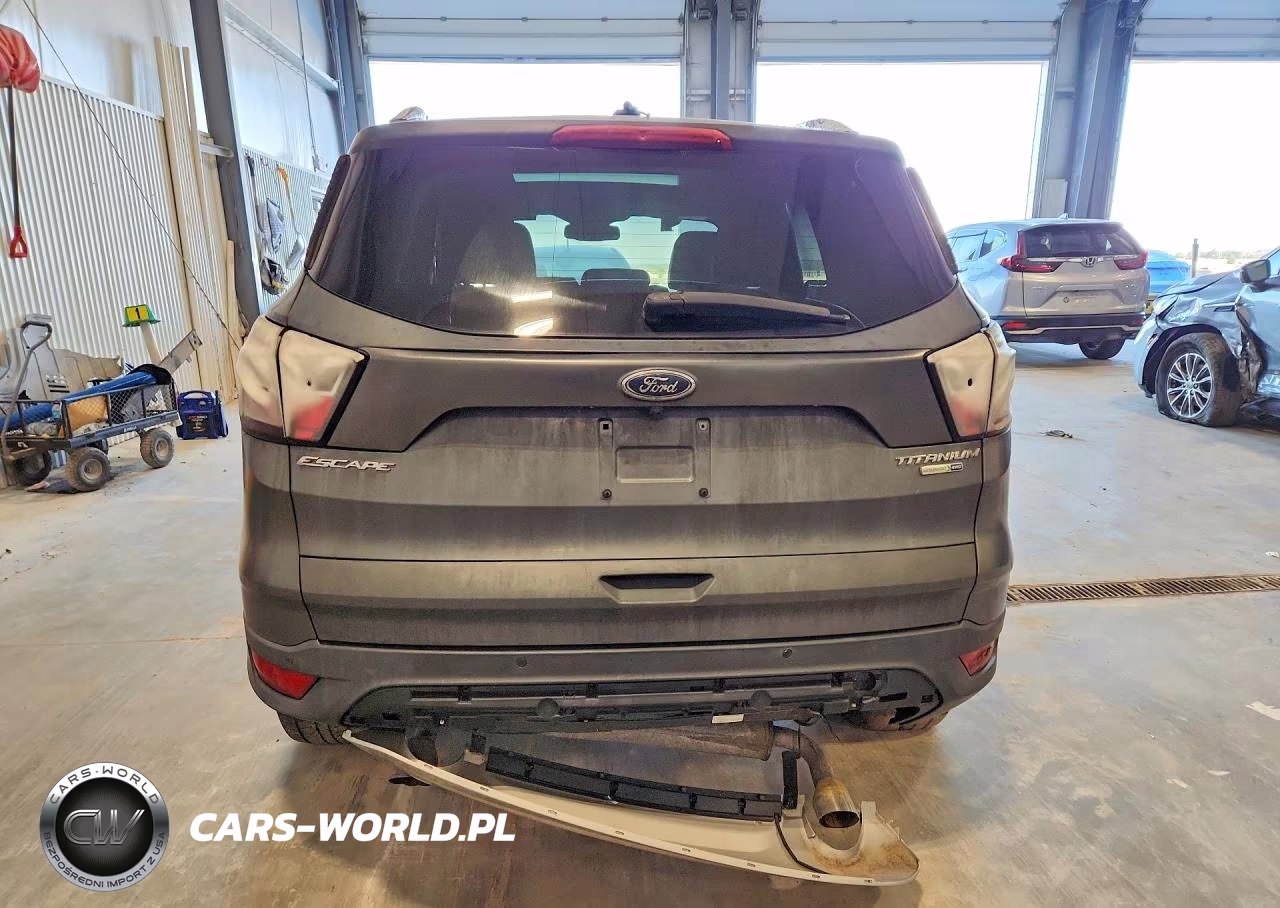 2017 Ford Escape Titanium VIN:1FMCU9J98HUB94375 - 6