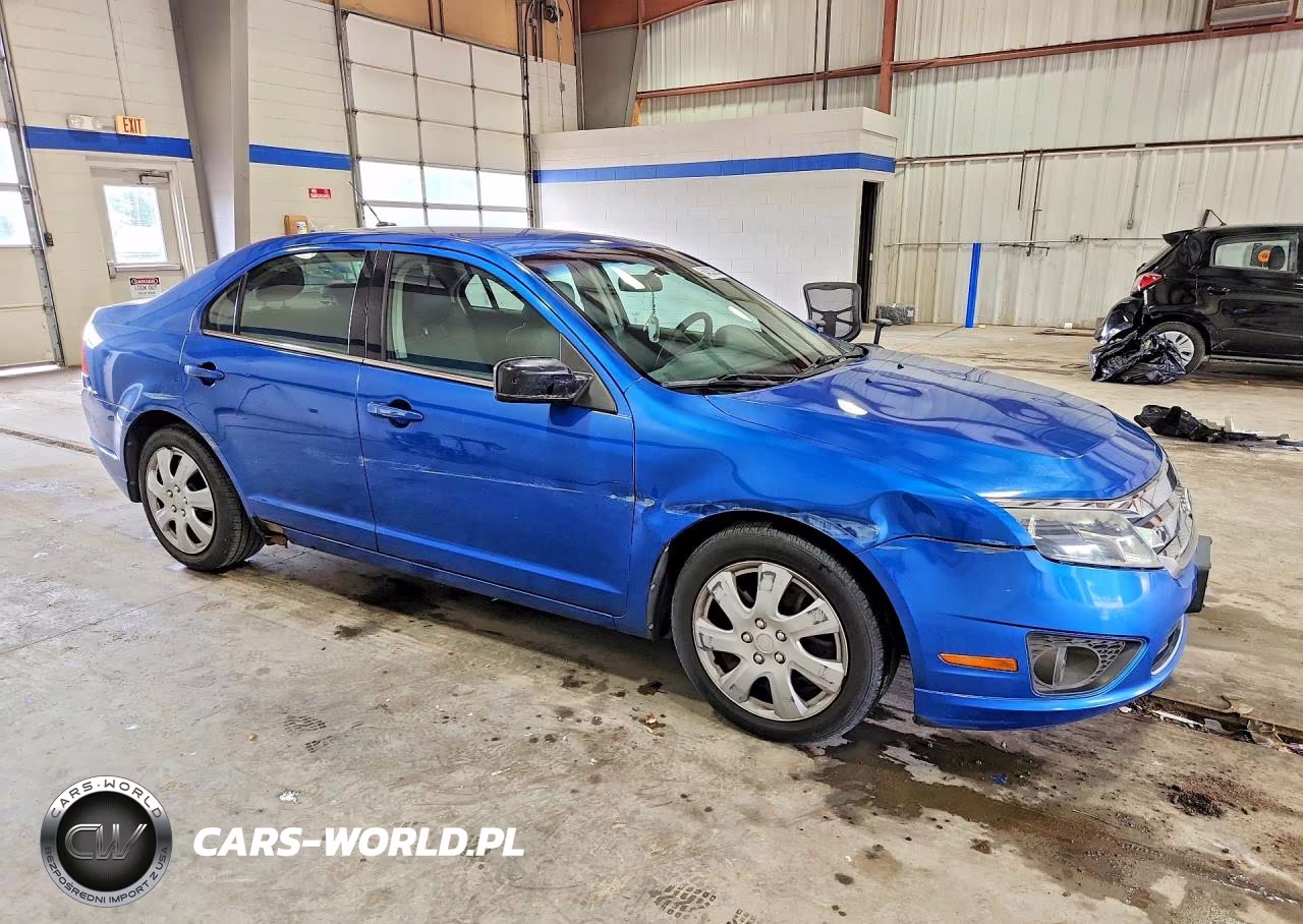 2011 Ford Fusion Se VIN:3FAHP0HA0BR170587 - 4
