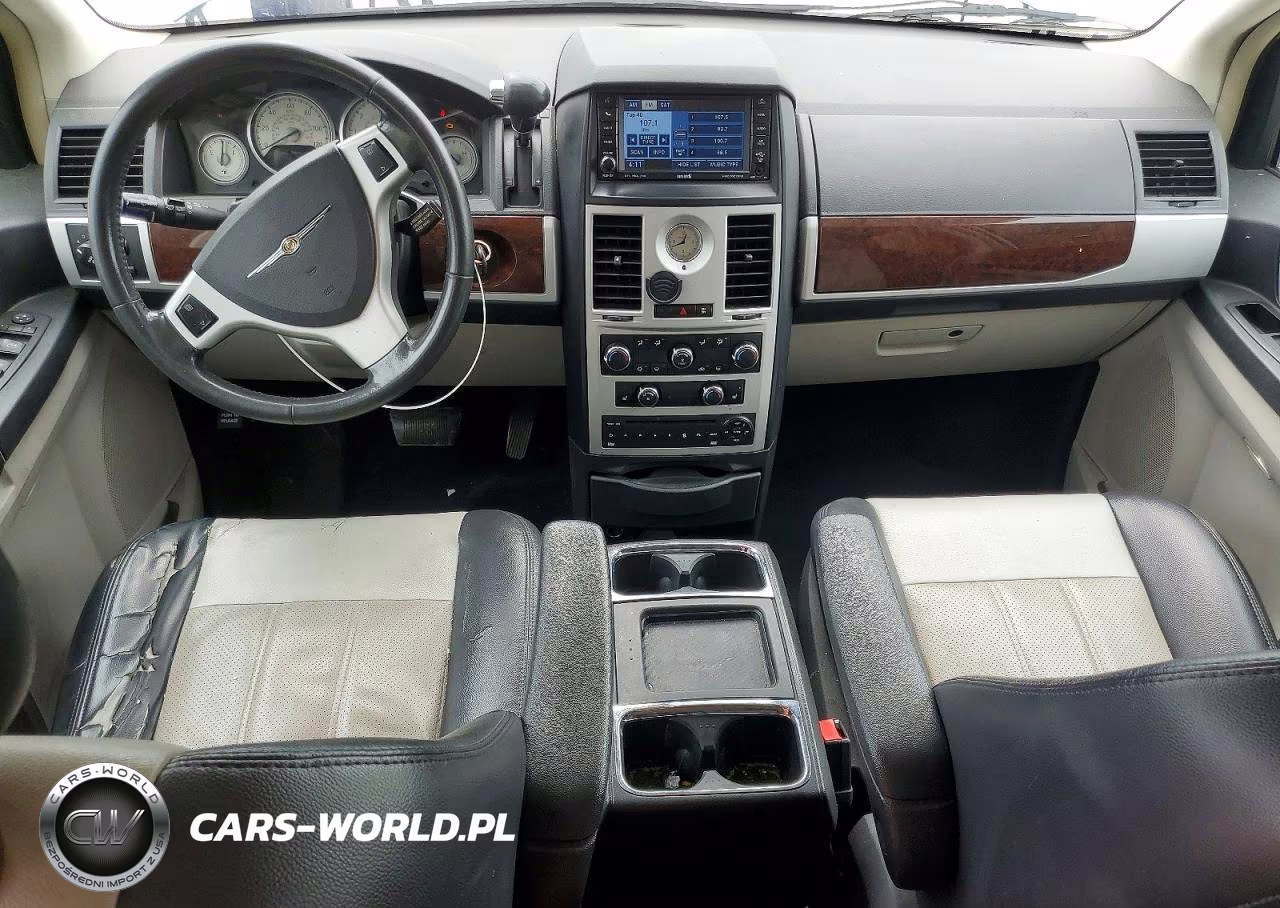 2010 Chrysler Town & Country Touring Plus VIN:2A4RR8DX5AR398309 - 8