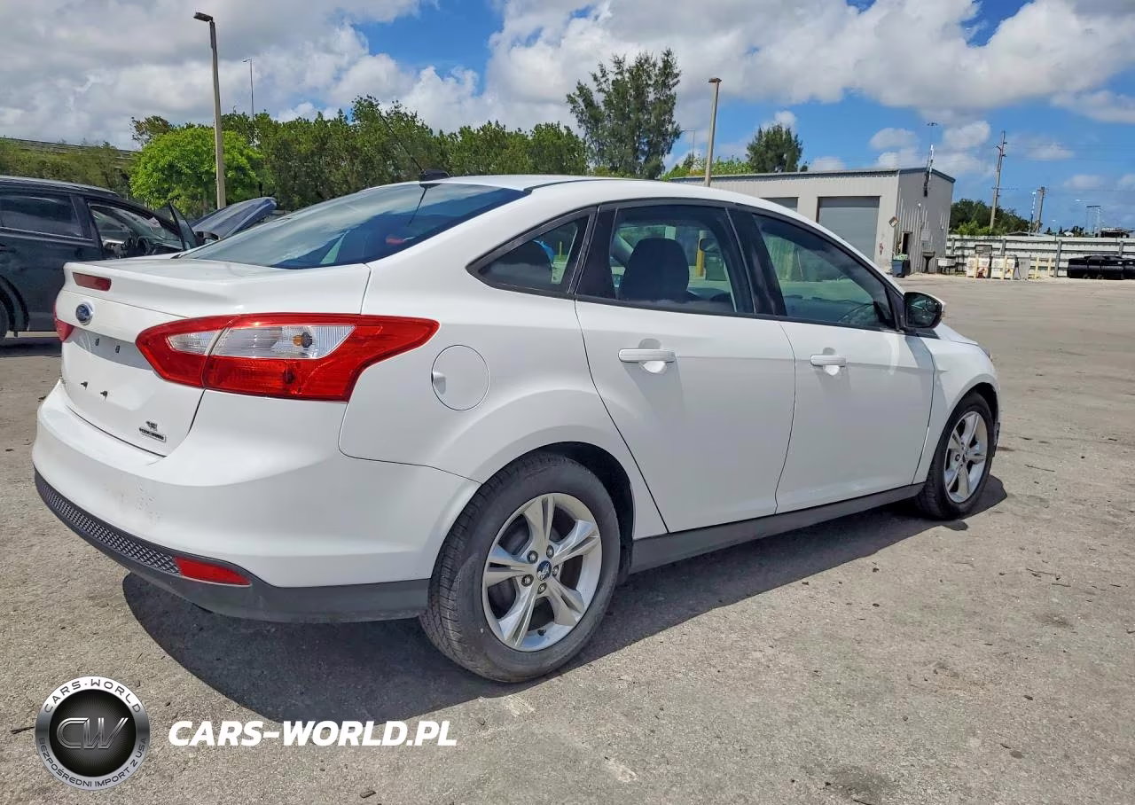 2013 Ford Focus Se VIN:1FADP3F27DL278072 - 3