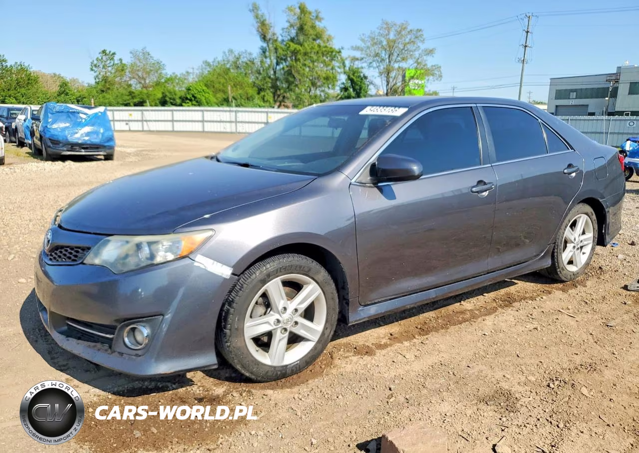 2013 Toyota Camry Se – zdjęcie 1 z 12