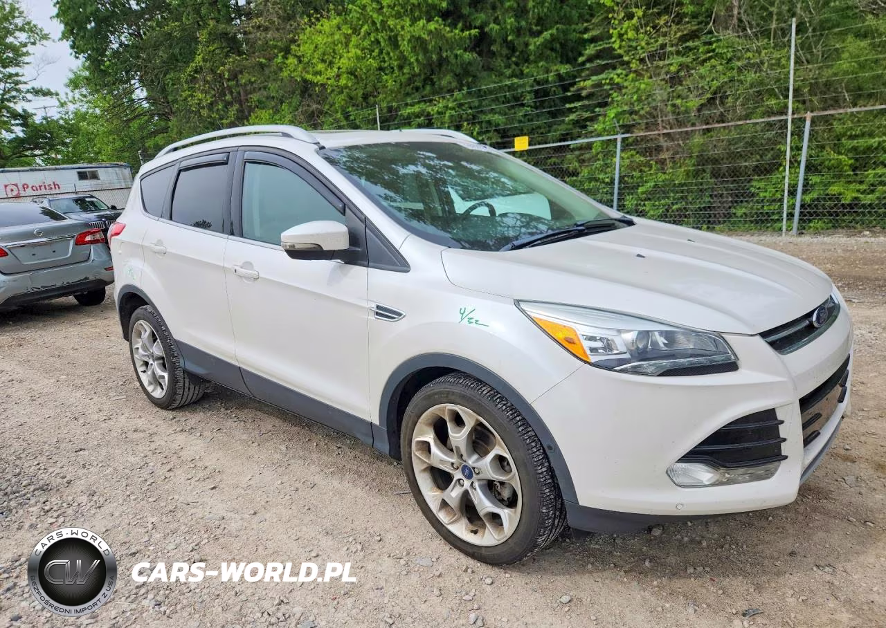 2015 Ford Escape Titanium VIN:1FMCU0J93FUB60045 - 4