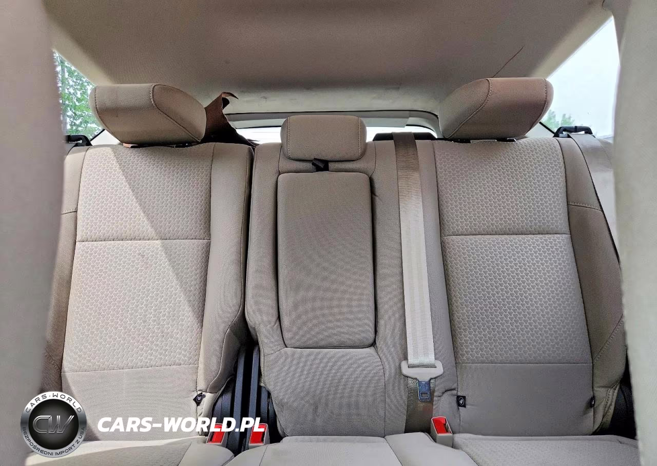2018 Ford Escape Se VIN:1FMCU9GD9JUD24973 - 10