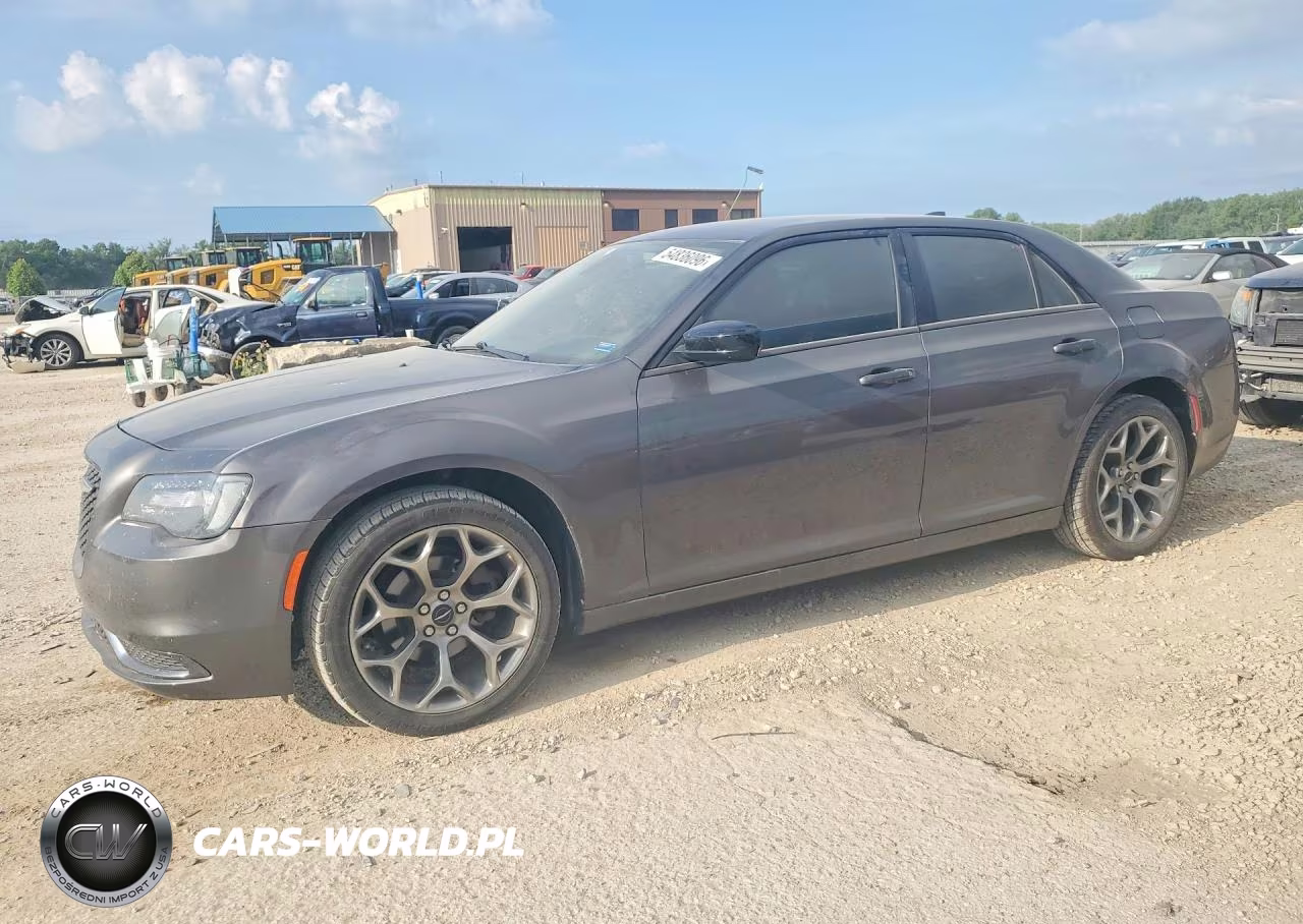 2018 Chrysler 300 Touring