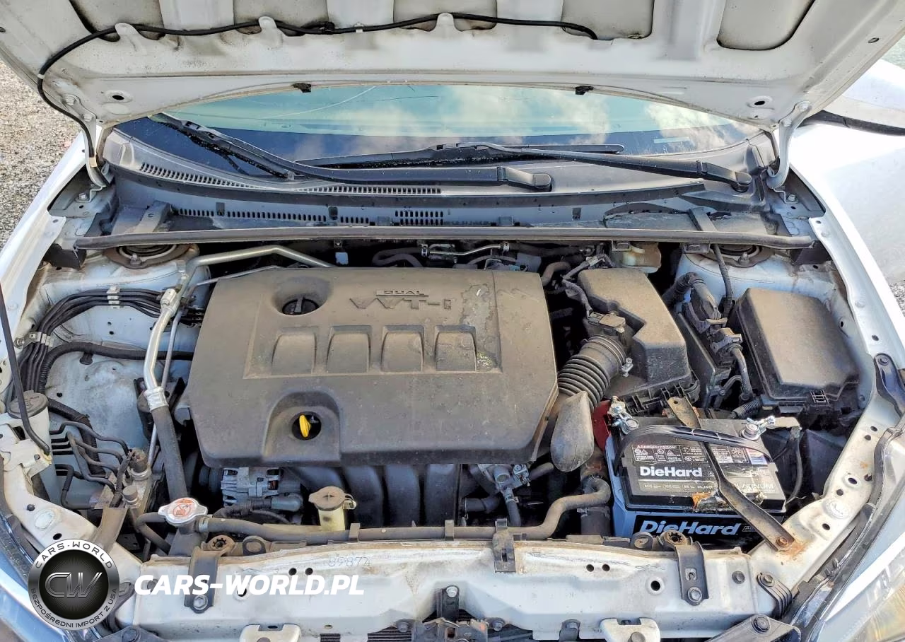 2018 Toyota Corolla Le VIN:2T1BURHE3JC061691 - 11