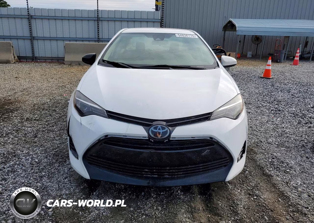 2018 Toyota Corolla Le VIN:2T1BURHE3JC061691 - 5