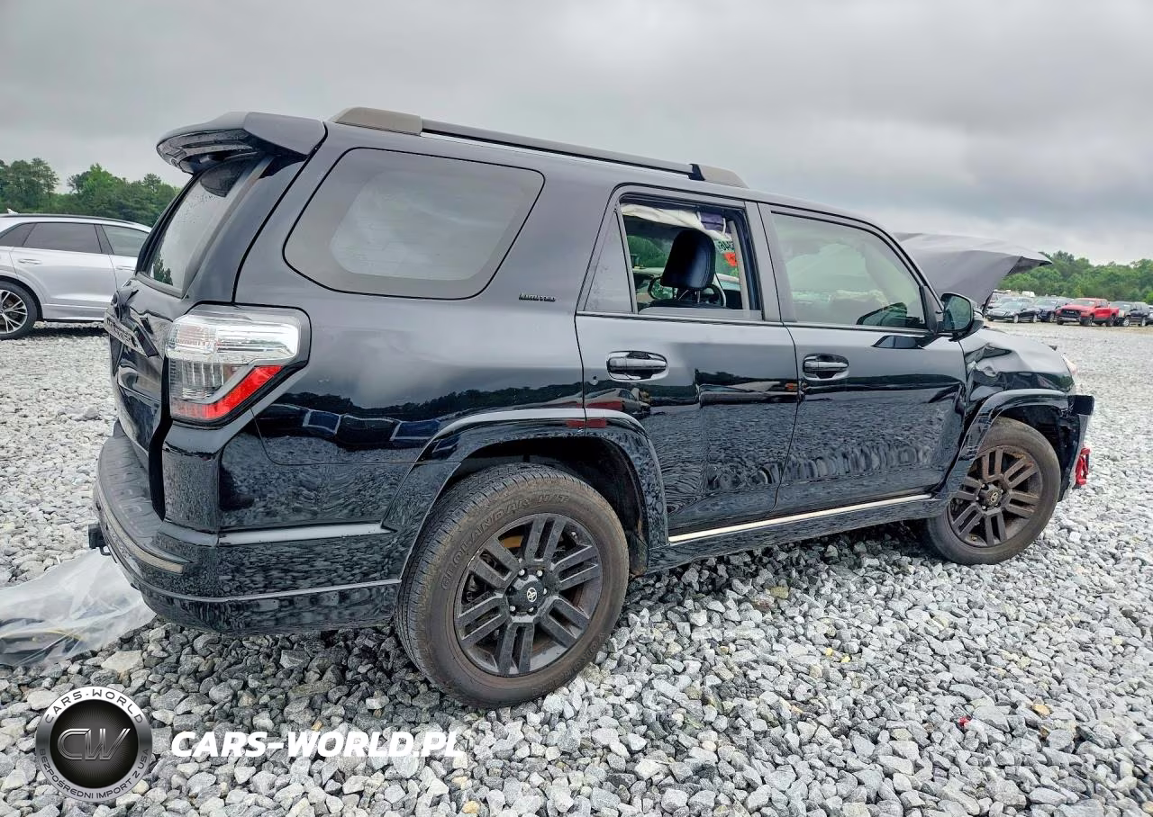 2021 Toyota 4Runner Nightshade Edition VIN:JTECU5JR9M5230913 - 3