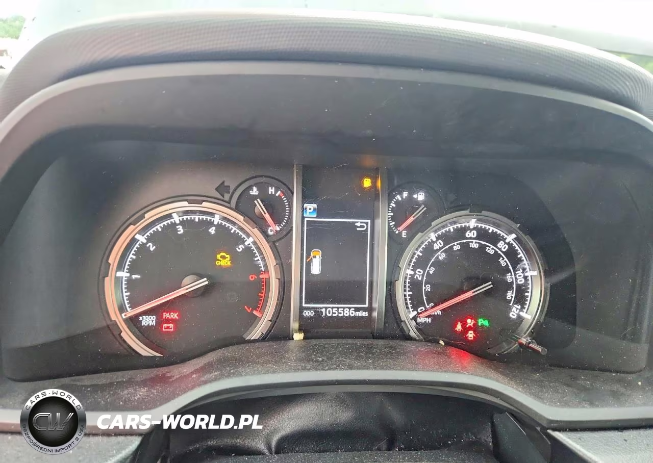 2021 Toyota 4Runner Nightshade Edition VIN:JTECU5JR9M5230913 - 9