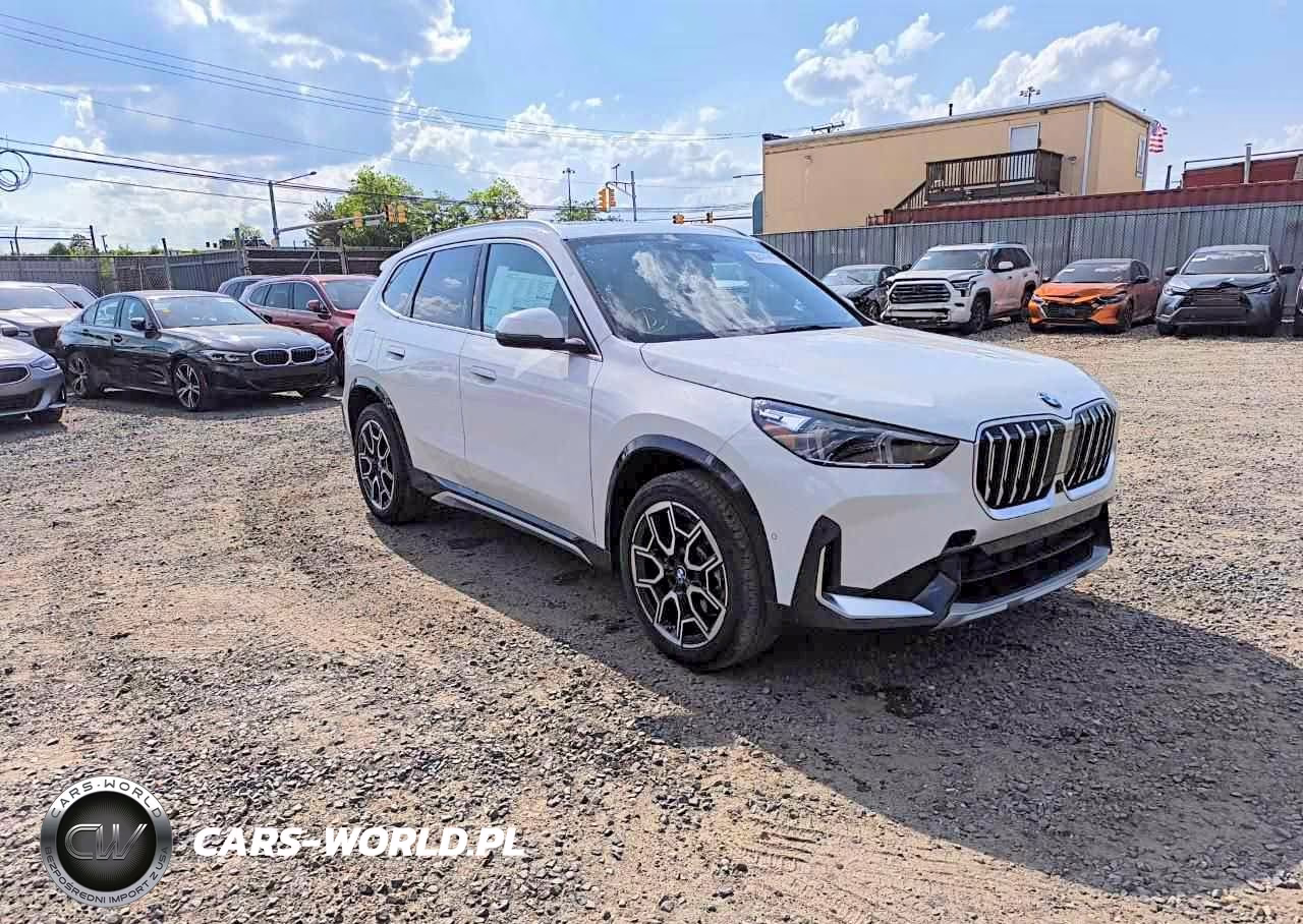 2026 BMW X1 xDrive28I VIN:WBX73EF04T5613095 - 3