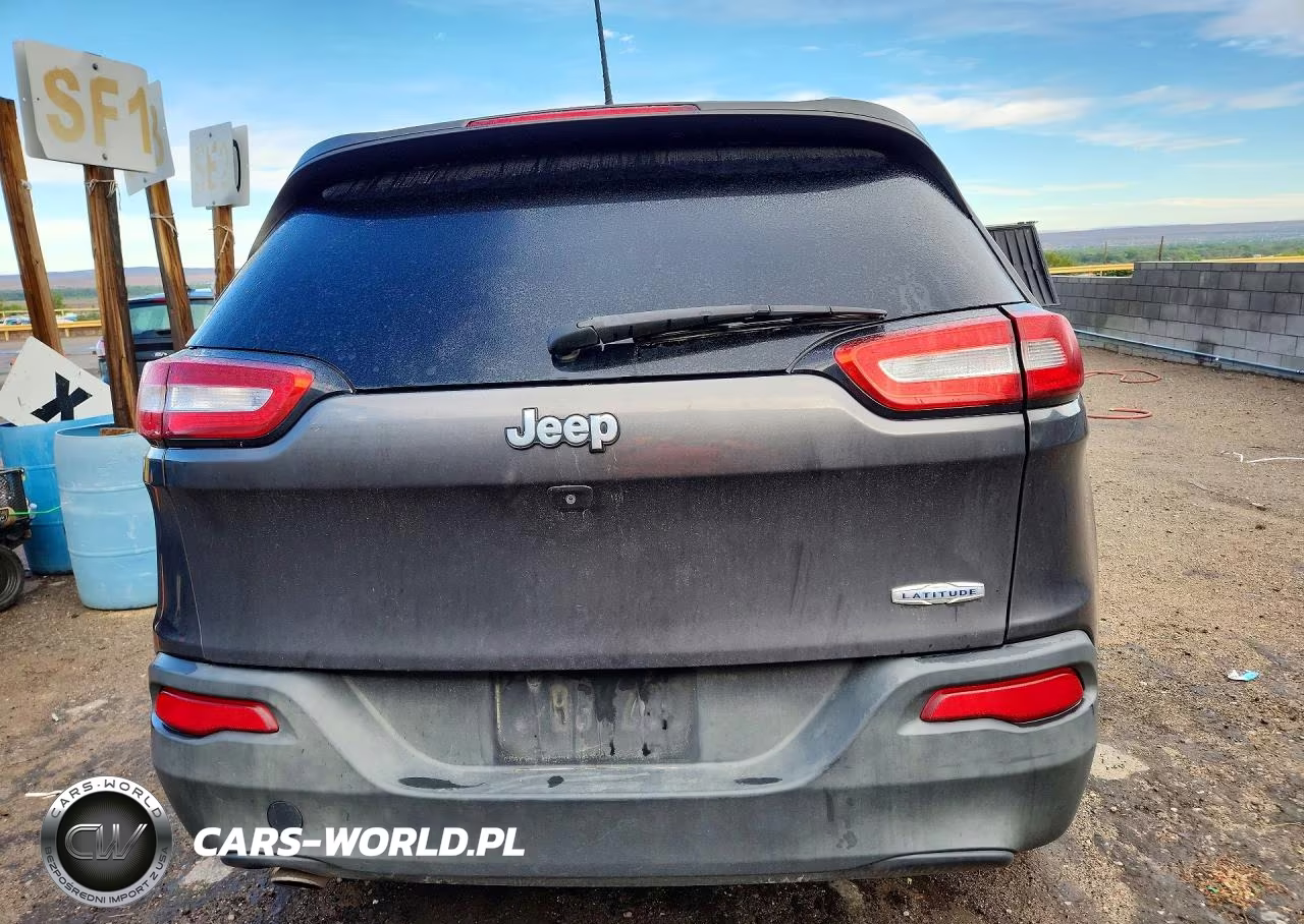 2018 Jeep Cherokee Latitude Plus VIN:1C4PJLLB3JD584592 - 6