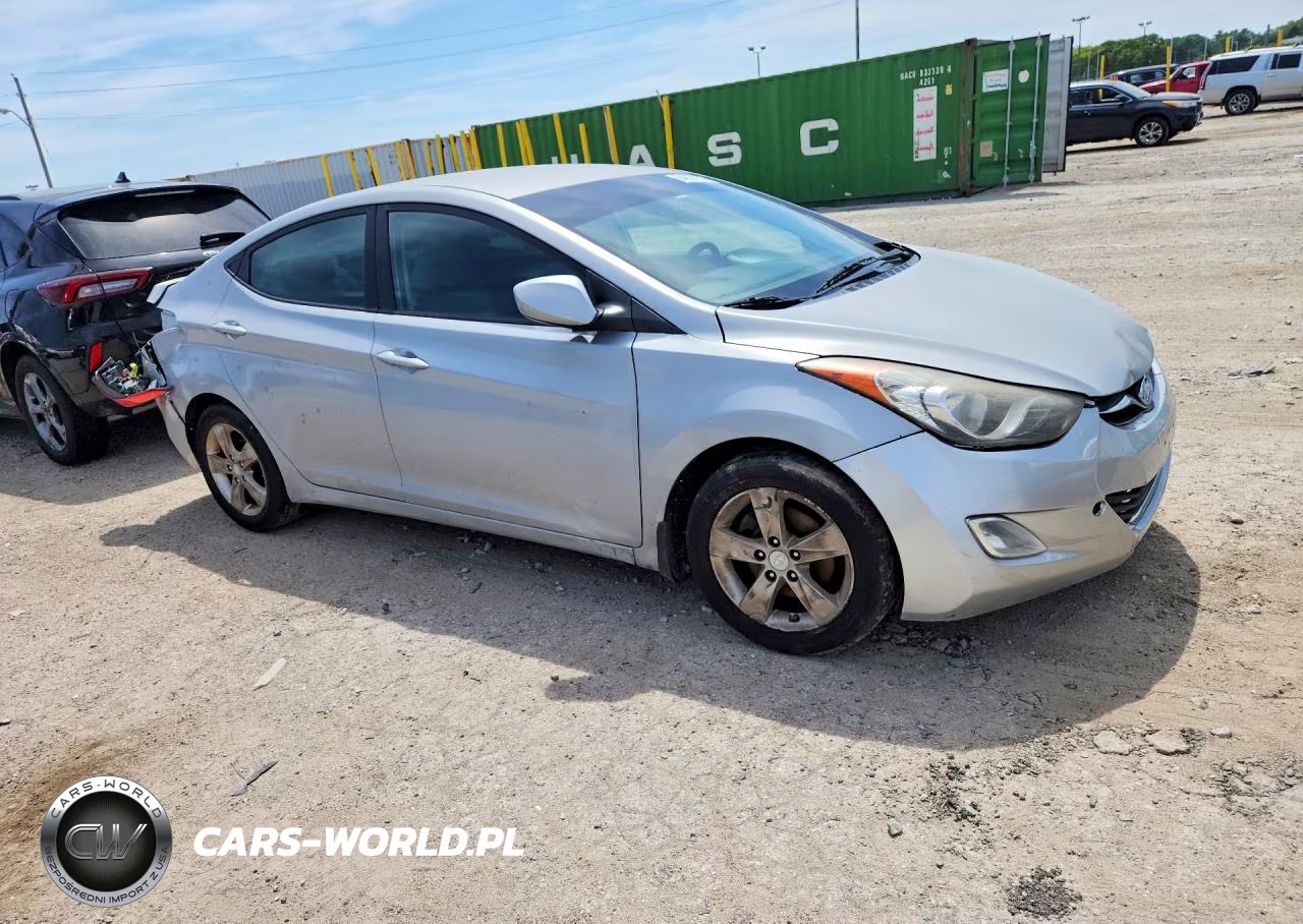 2012 Hyundai Elantra Gls VIN:KMHDH4AE6CU324493 - 4